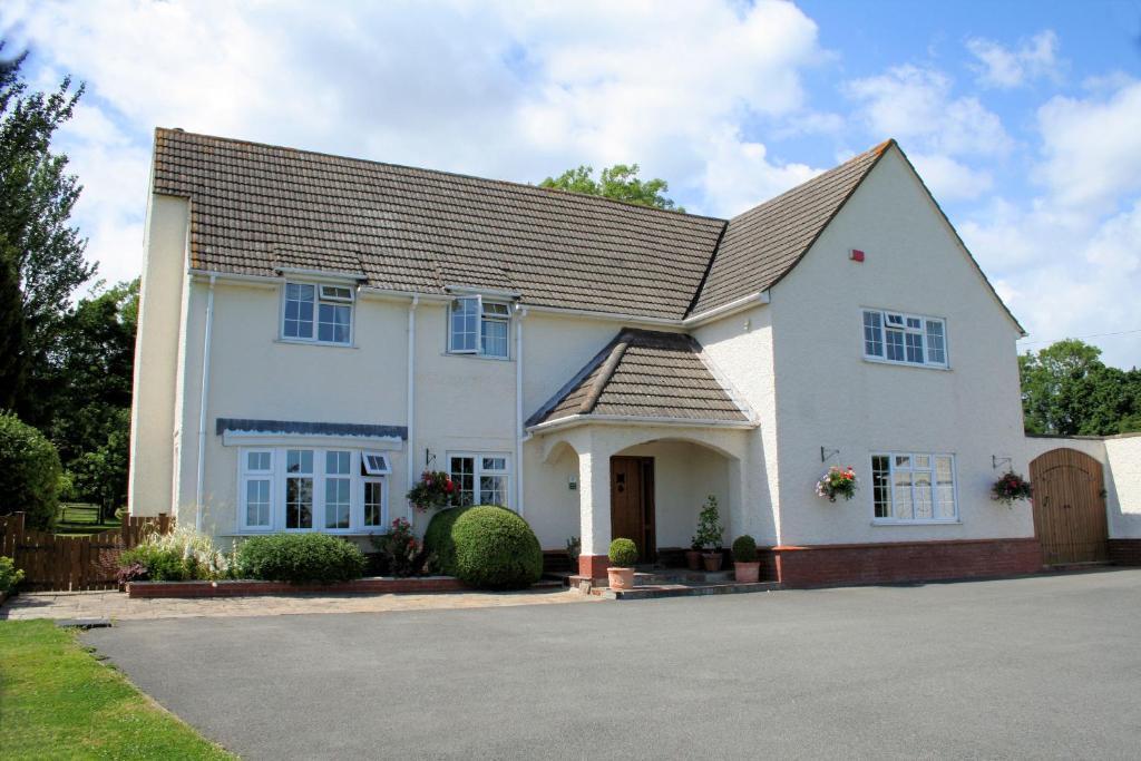 Hazel Court Guest House Newport  Eksteriør billede